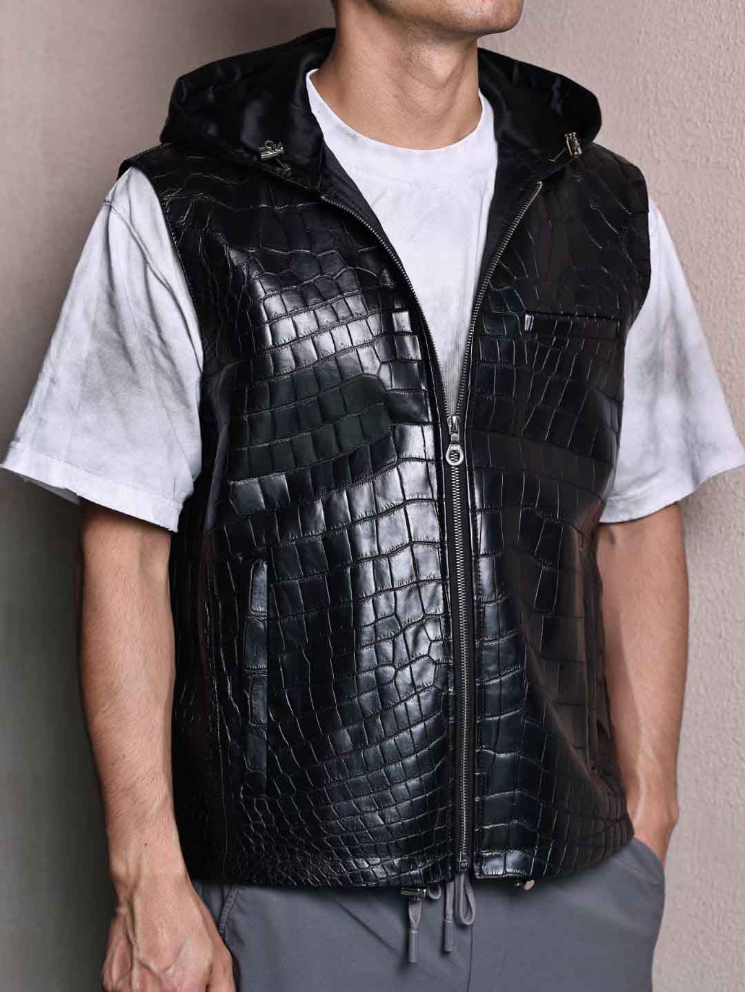 鳄鱼皮帽衫款马甲